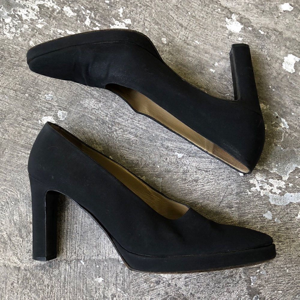 Classic  YSL  heels